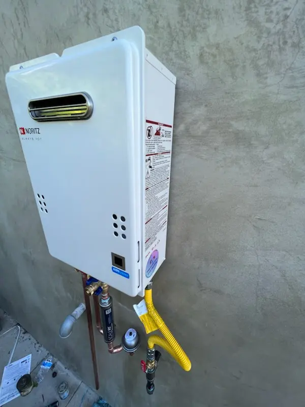 Tankless water heater installation for Brookhollow homes